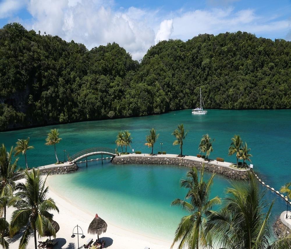 Palau Royal Resort Koror village Exterior foto